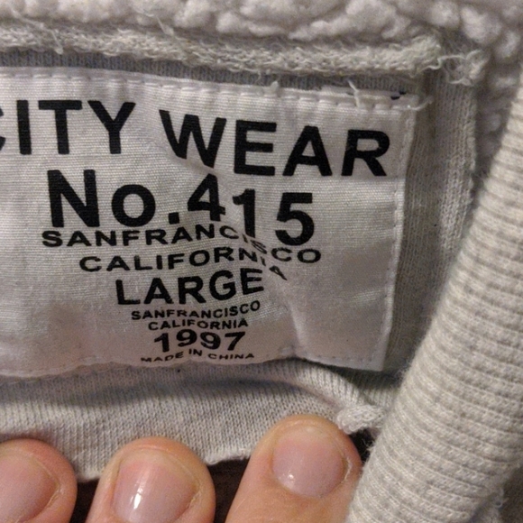 California Sweatshirt - Picture 2 of 6